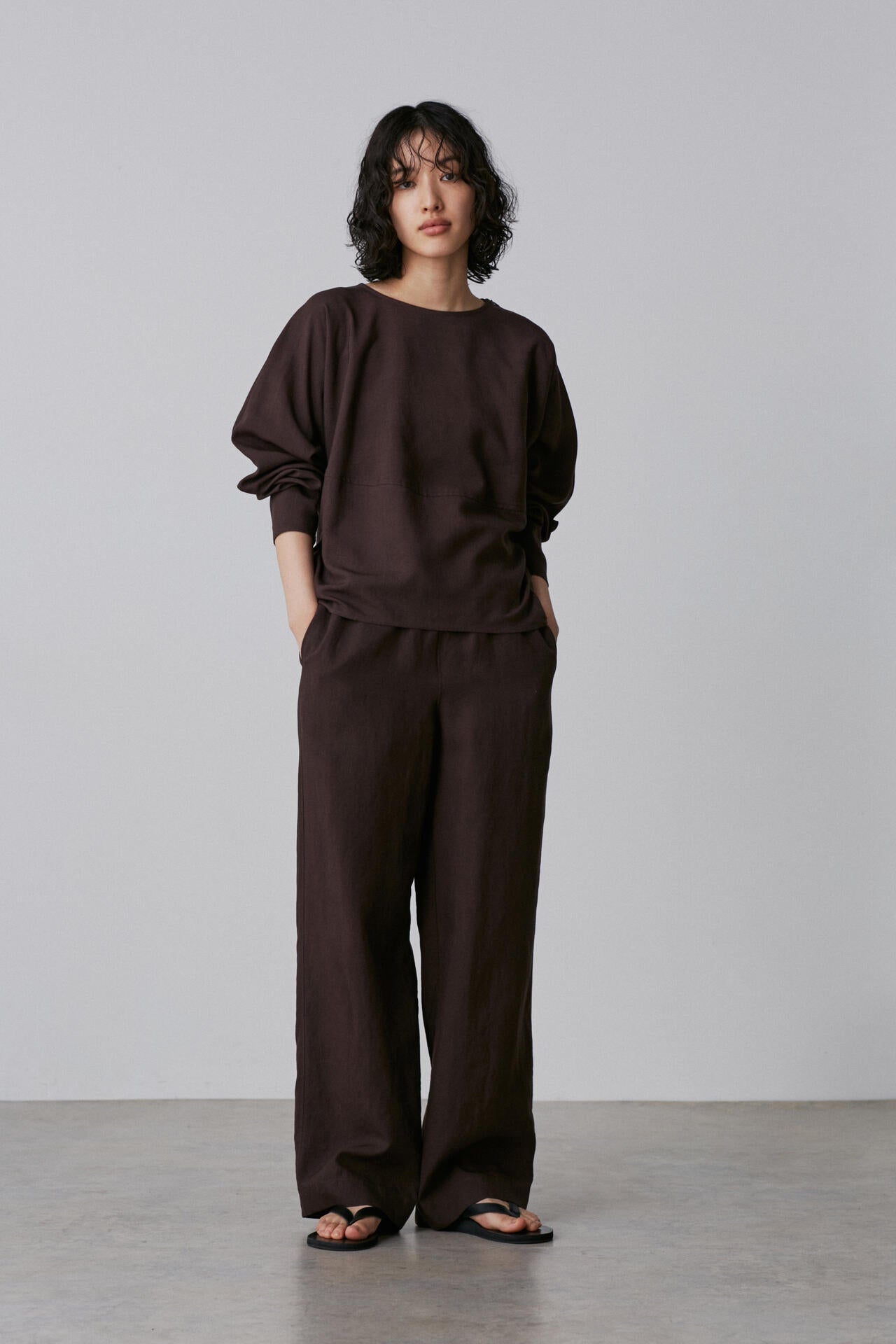 YLEVE / TENCEL PULL OVER BLOUSE