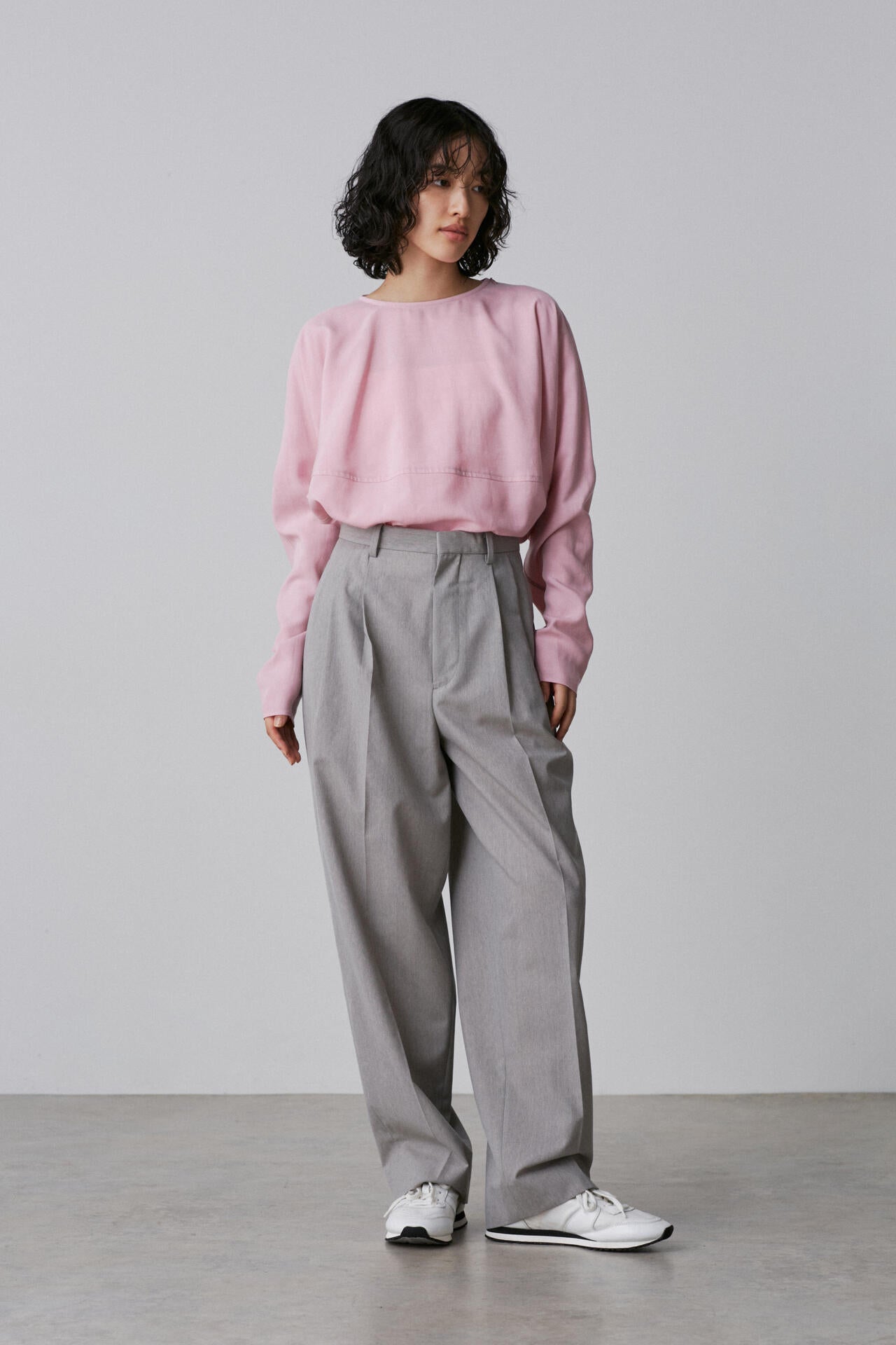 YLEVE / TENCEL PULL OVER BLOUSE
