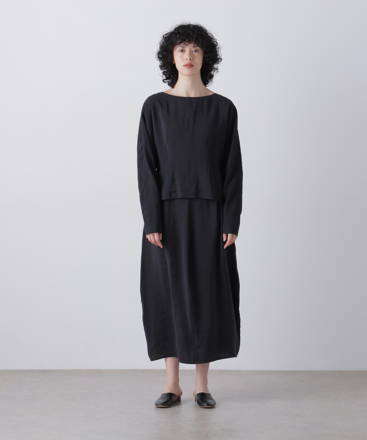 YLEVE / RAYON-POLYESTER BROAD BLOUSE