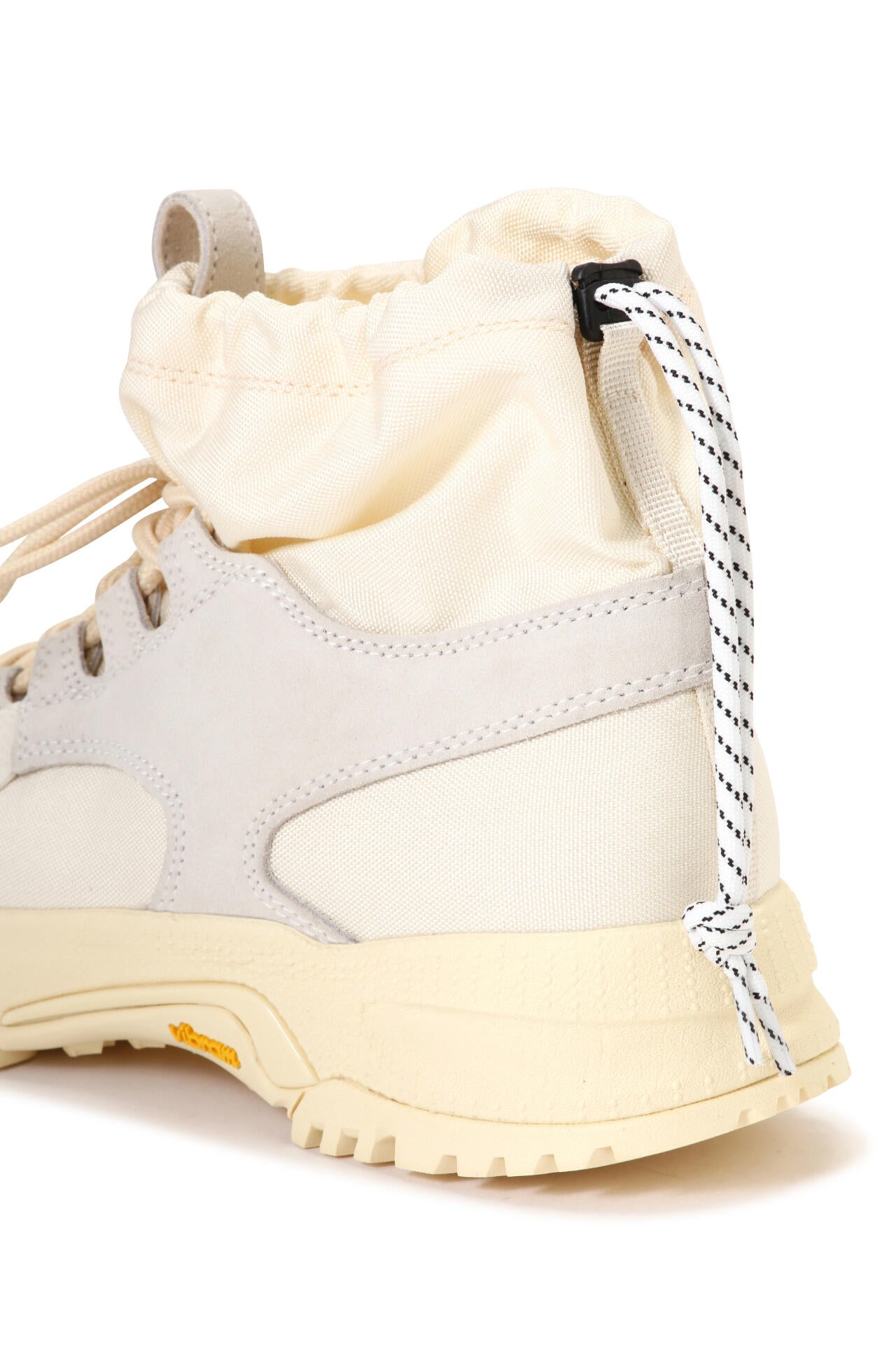 Tomo & Co / INITY HIKER MID