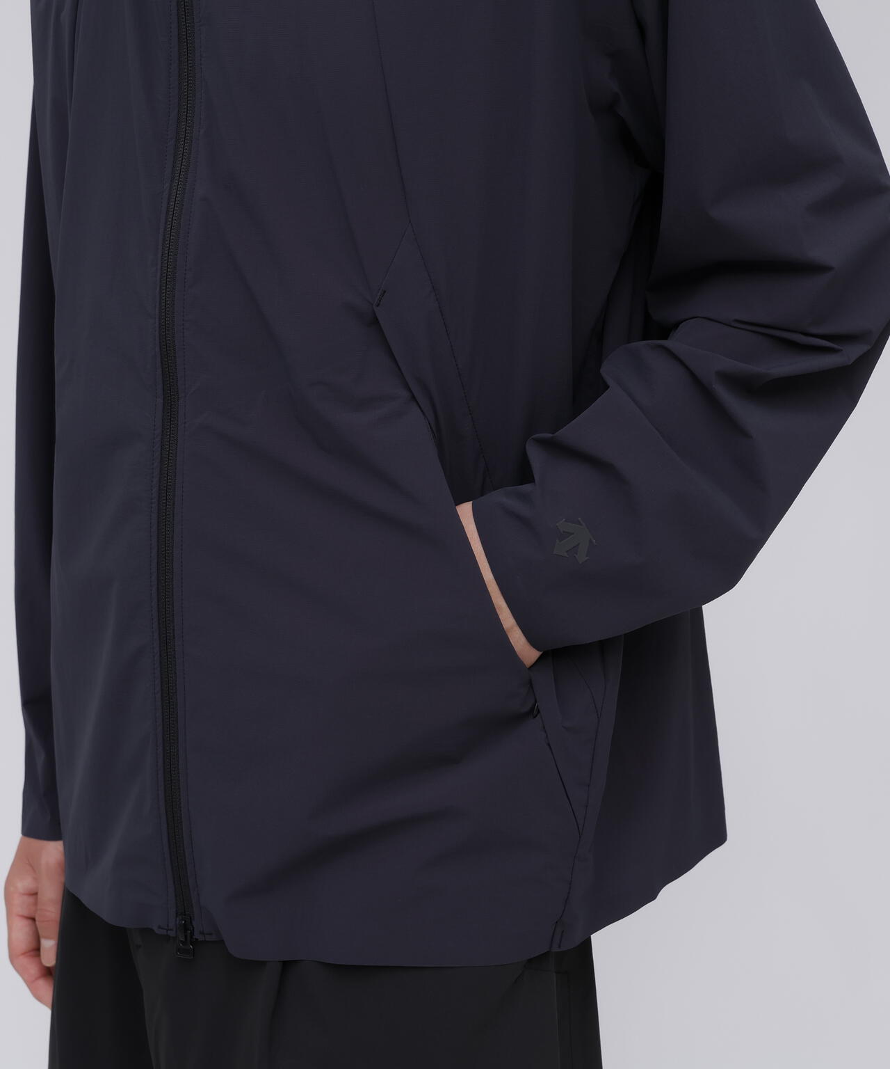 DESCENTE / UNTRIMMED JACKET