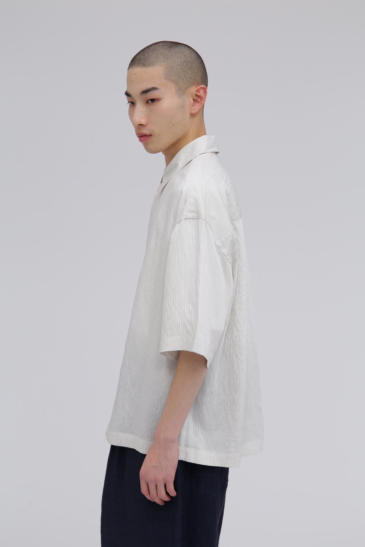 ［別注］STUDIO NICHOLSON / CRINKLE FINE STRIPE SHORT SLEEVE BOXY SHIRT