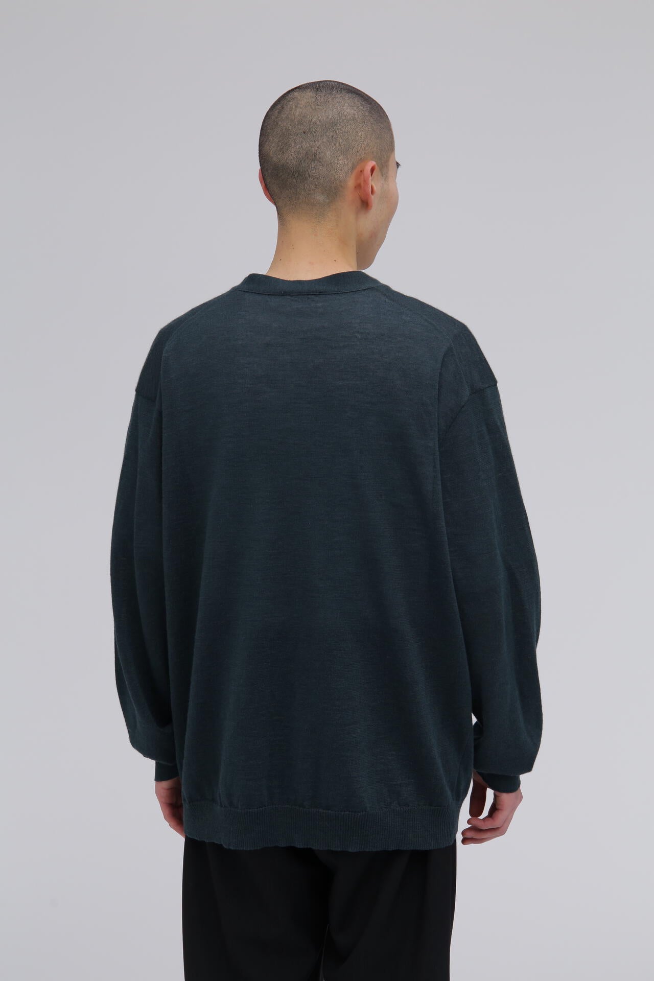 ATON / RAMIE CASHMERE V-NECK KNIT CARDIGAN
