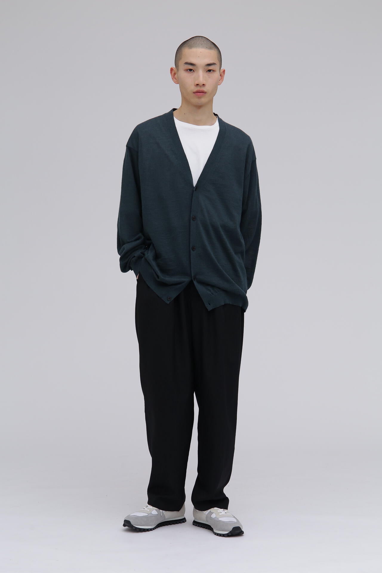 ATON / RAMIE CASHMERE V-NECK KNIT CARDIGAN