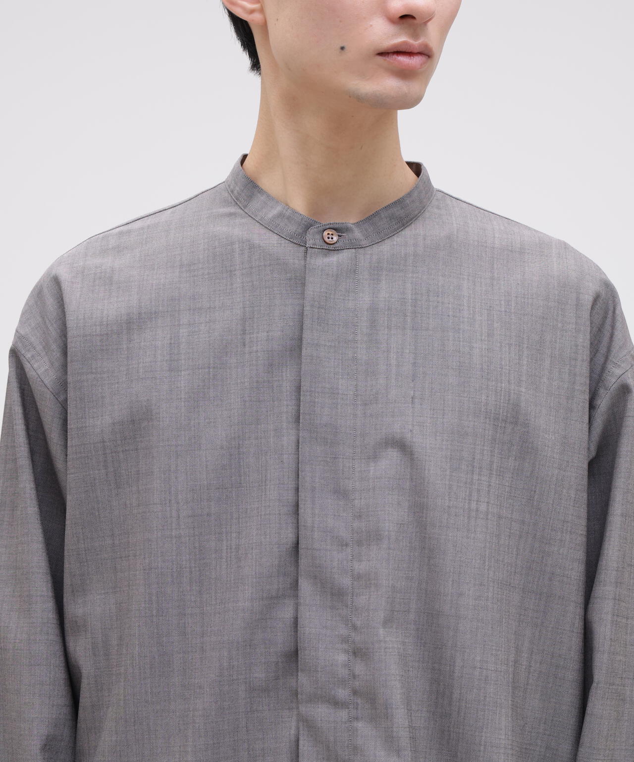 STUDIO NICHOLSON / TROPICAL WOOL GRANDAD COLLAR SHIRT