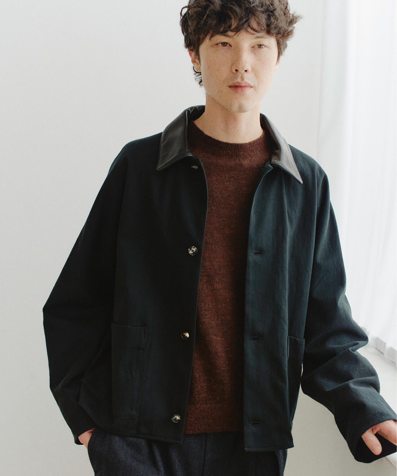 183cm C:90 W:76 H:90　着用サイズ 3
