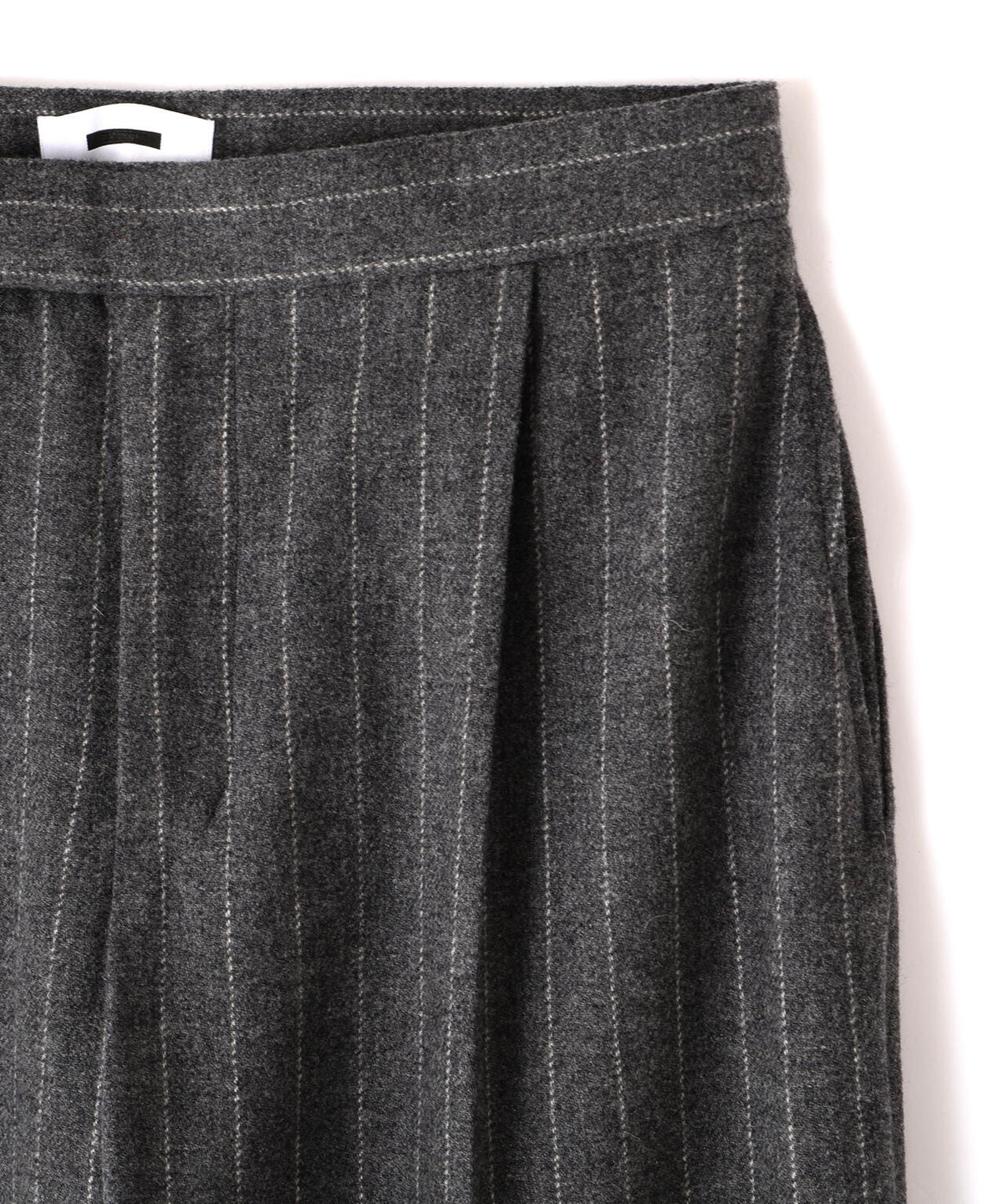 REVERBERATE / TACKED TROUSERS-TW