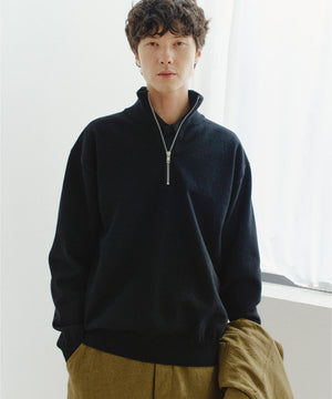183cm C:90 W:76 H:90　着用サイズ：4
