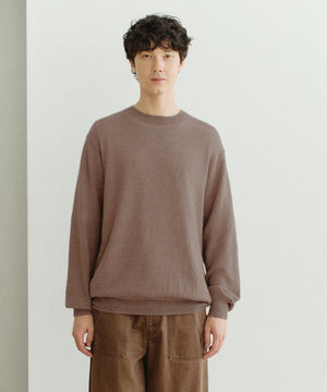 183cm C:90 W:76 H:90　着用サイズ：3