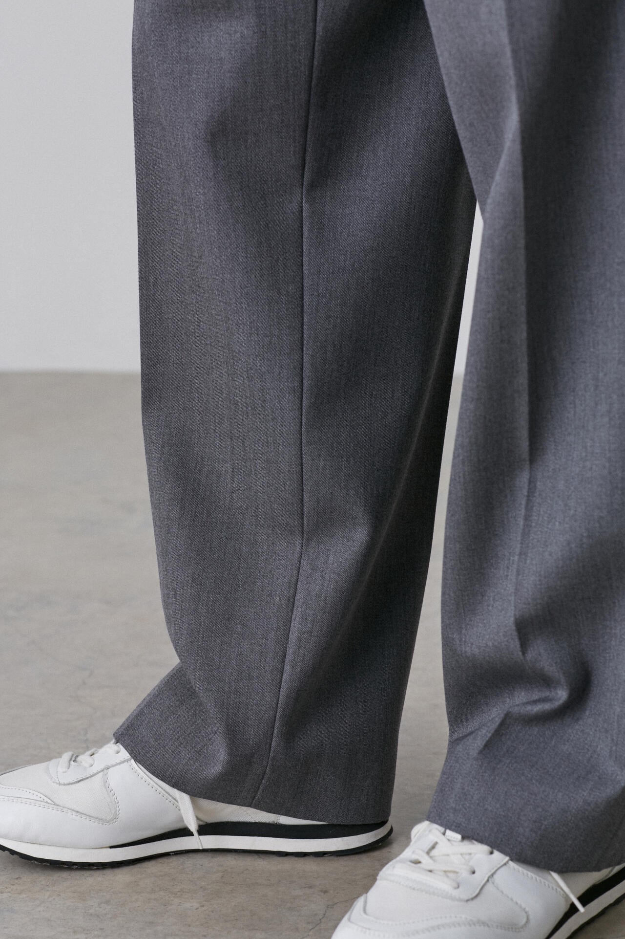 YLEVE / WOOL SURGE TROUSERS
