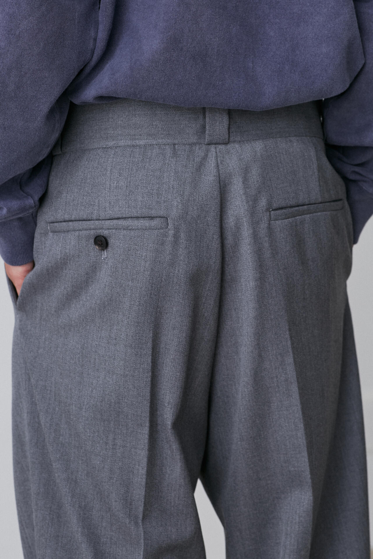 YLEVE / WOOL SURGE TROUSERS