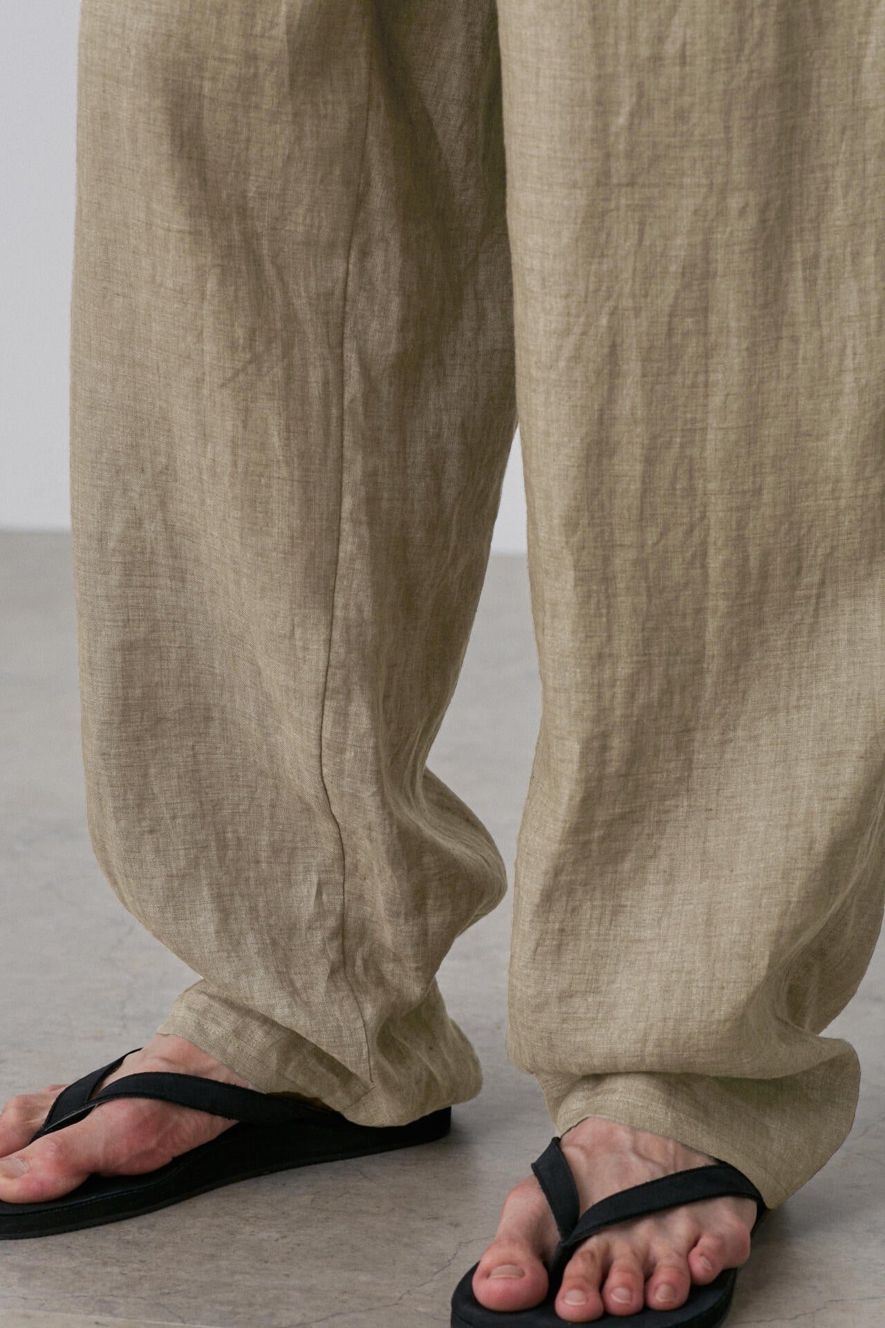 YLEVE / LINEN POPLIN TROUSERS
