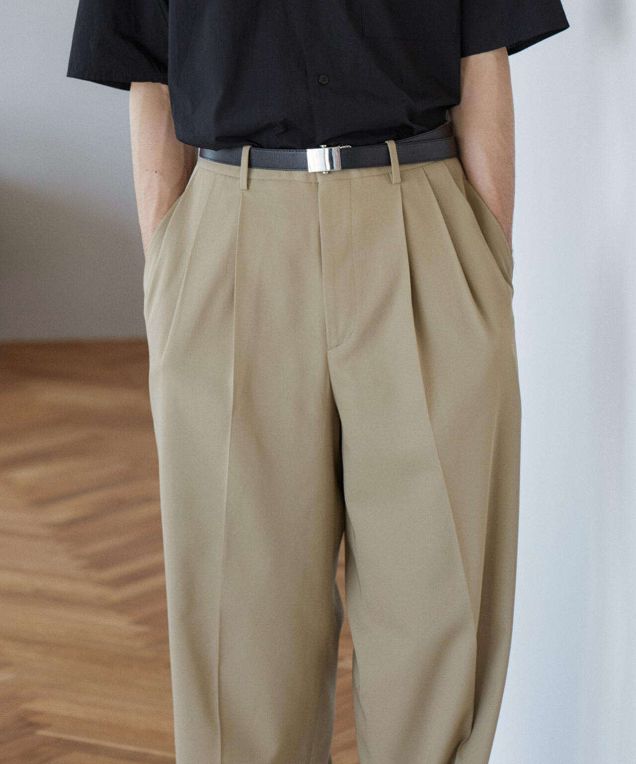 YLEVE / HIGHTWISTED COTTON GABA TROUSERS
