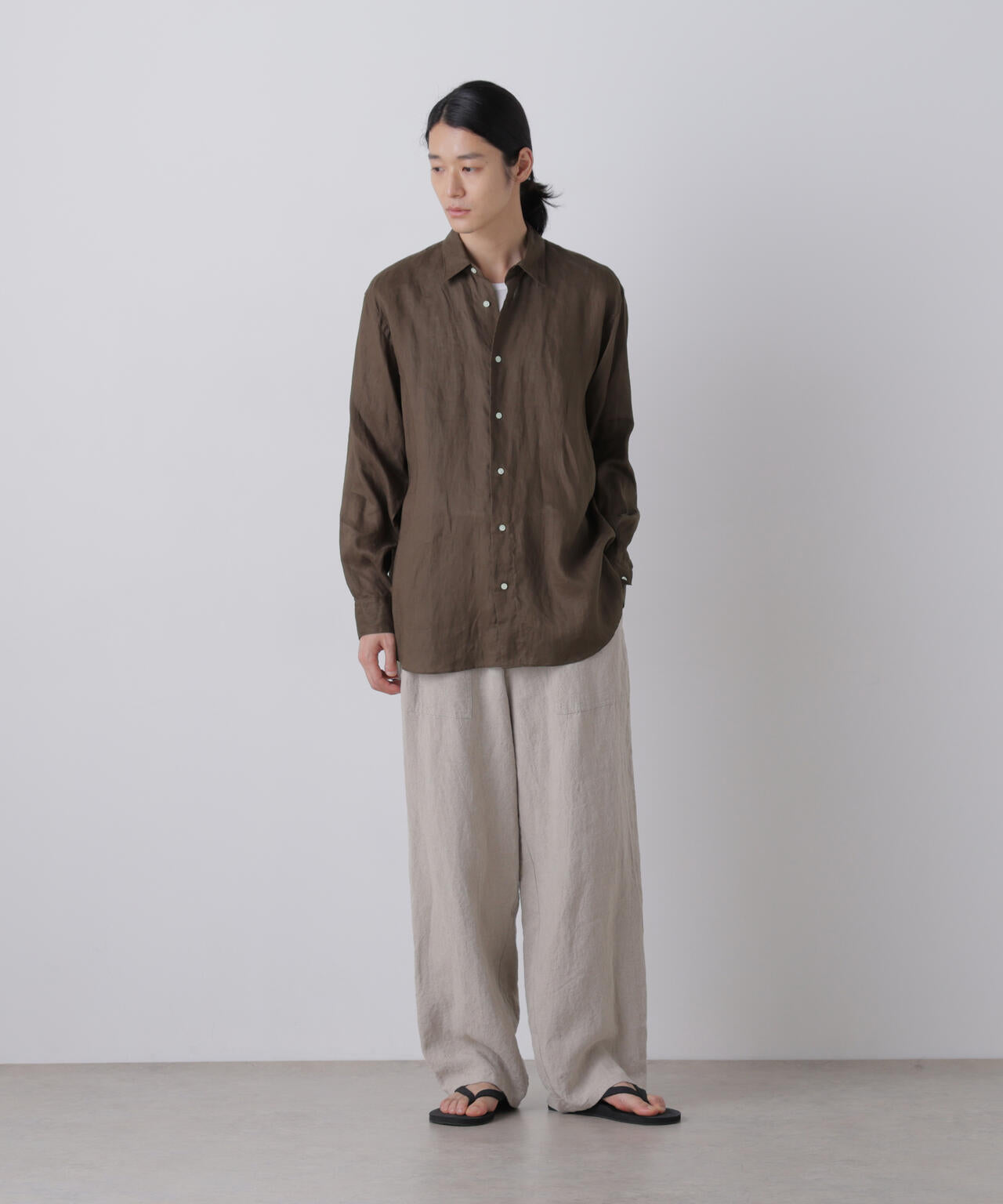 181cm C:84 W:70 H:91 着用サイズ：4