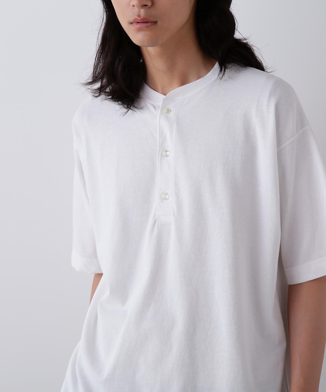YLEVE / COTTON HIGH-TWISTED JERSEY HENRY NECK T-SHIRT