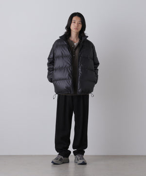 181cm C:84 W:70 H:91 着用サイズ：4