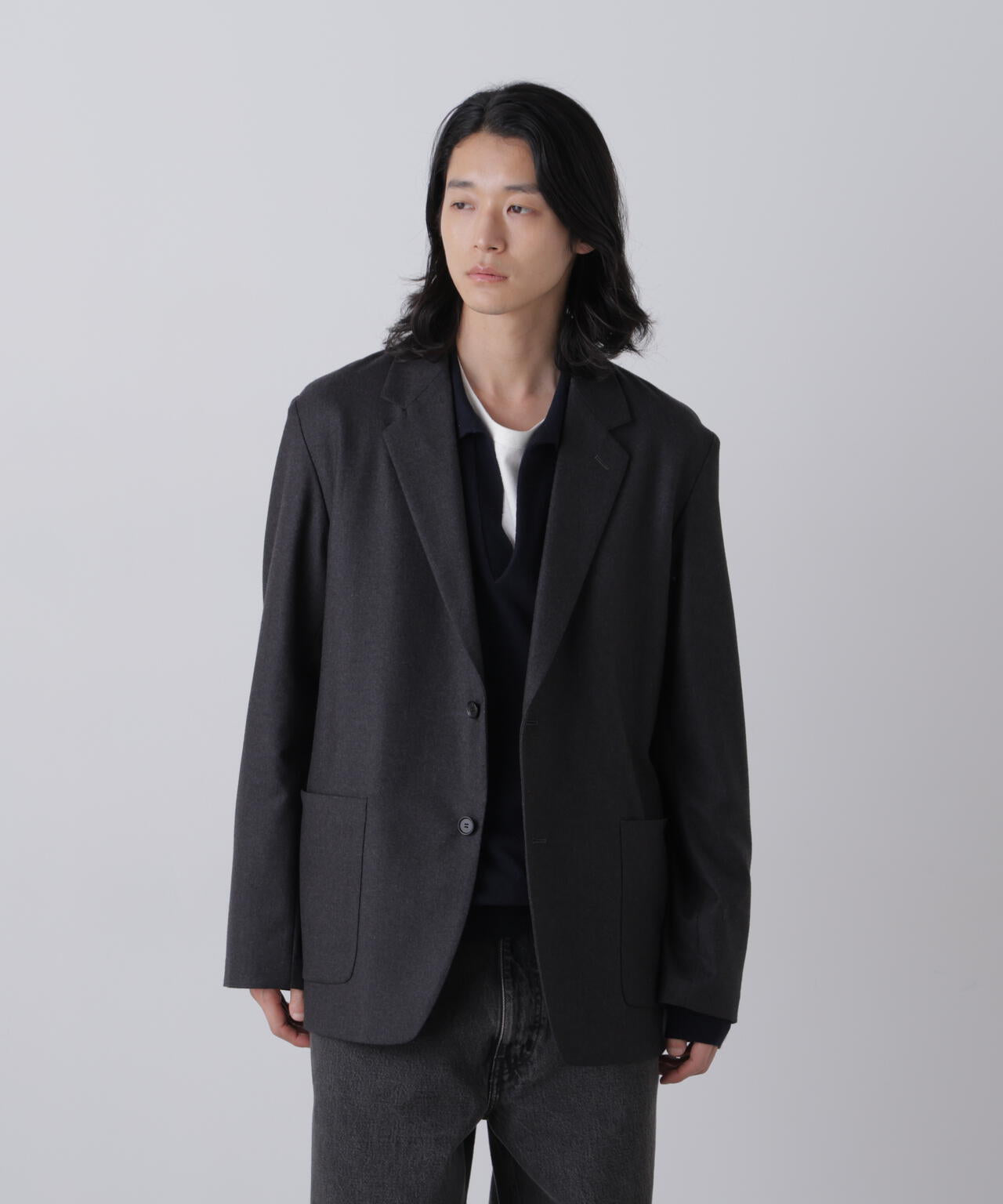 181cm C:84 W:70 H:91 着用サイズ：4