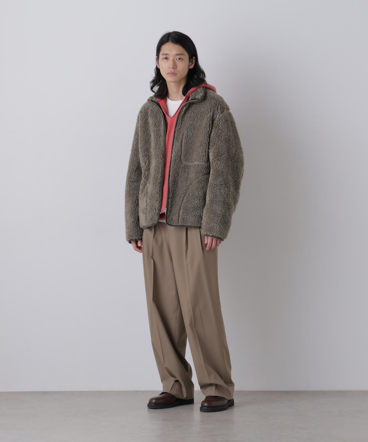 181cm C:84 W:70 H:91 着用サイズ：4