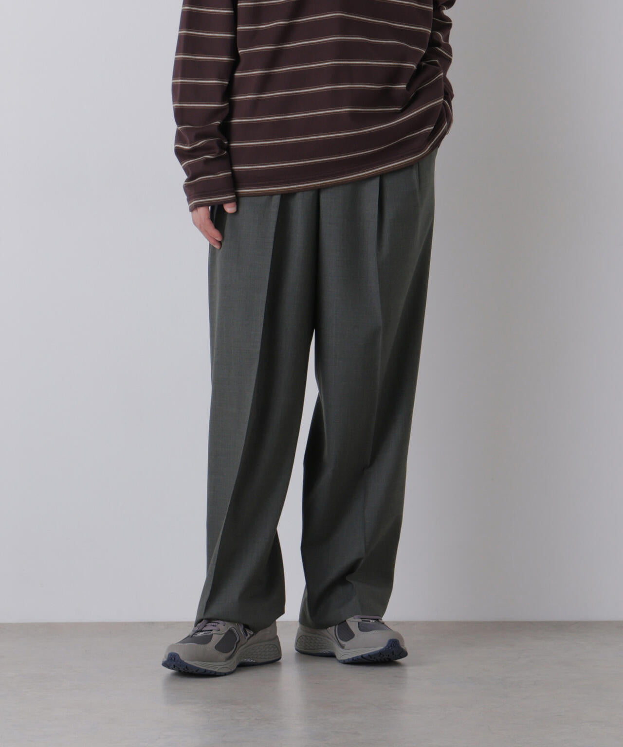 181cm C:84 W:70 H:91 着用サイズ：4