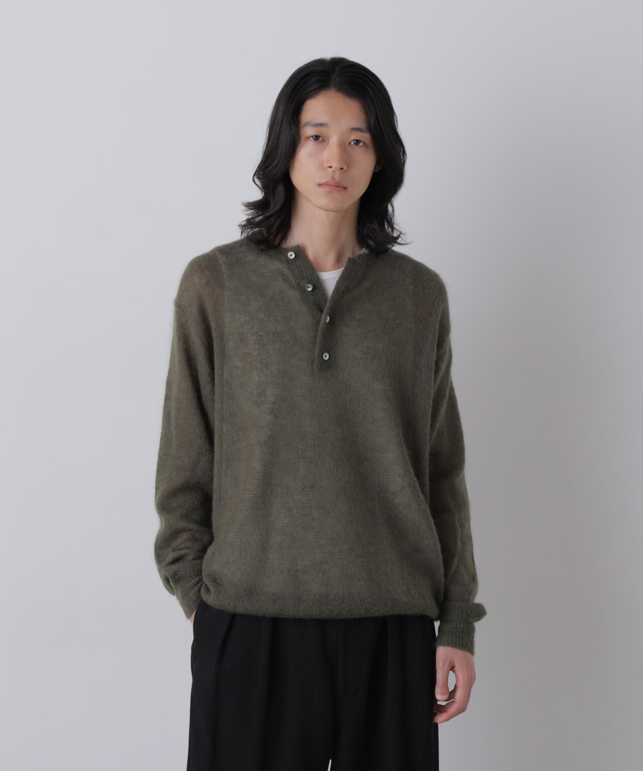 181cm C:84 W:70 H:91 着用サイズ：4