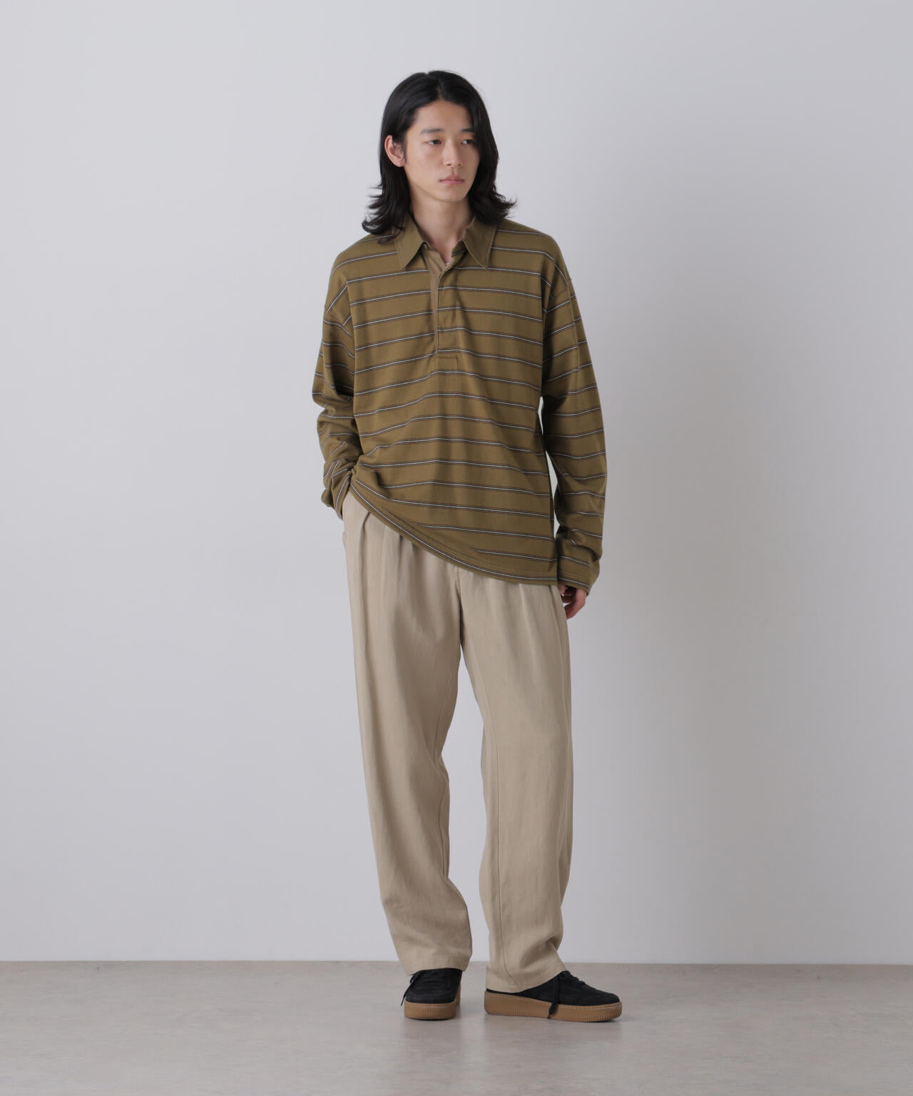 181cm C:84 W:70 H:91 着用サイズ：4
