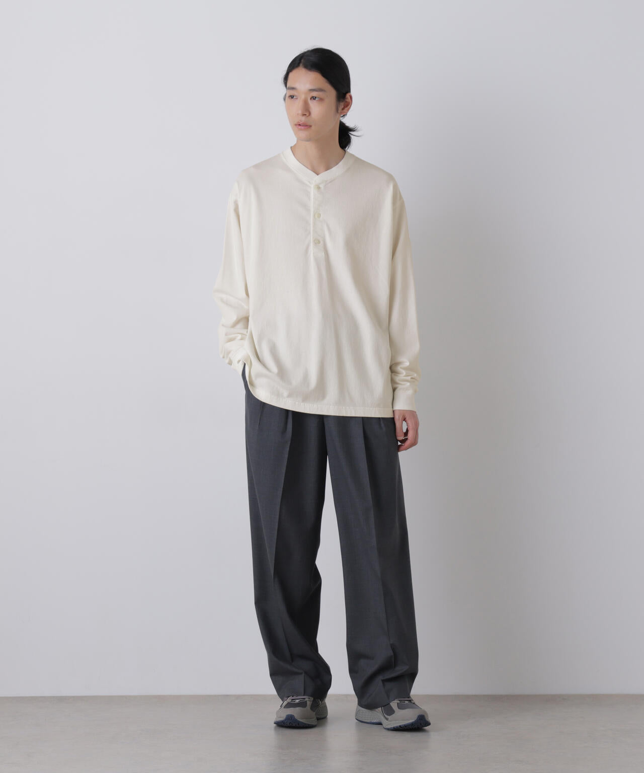 181cm C:84 W:70 H:91 着用サイズ：4
