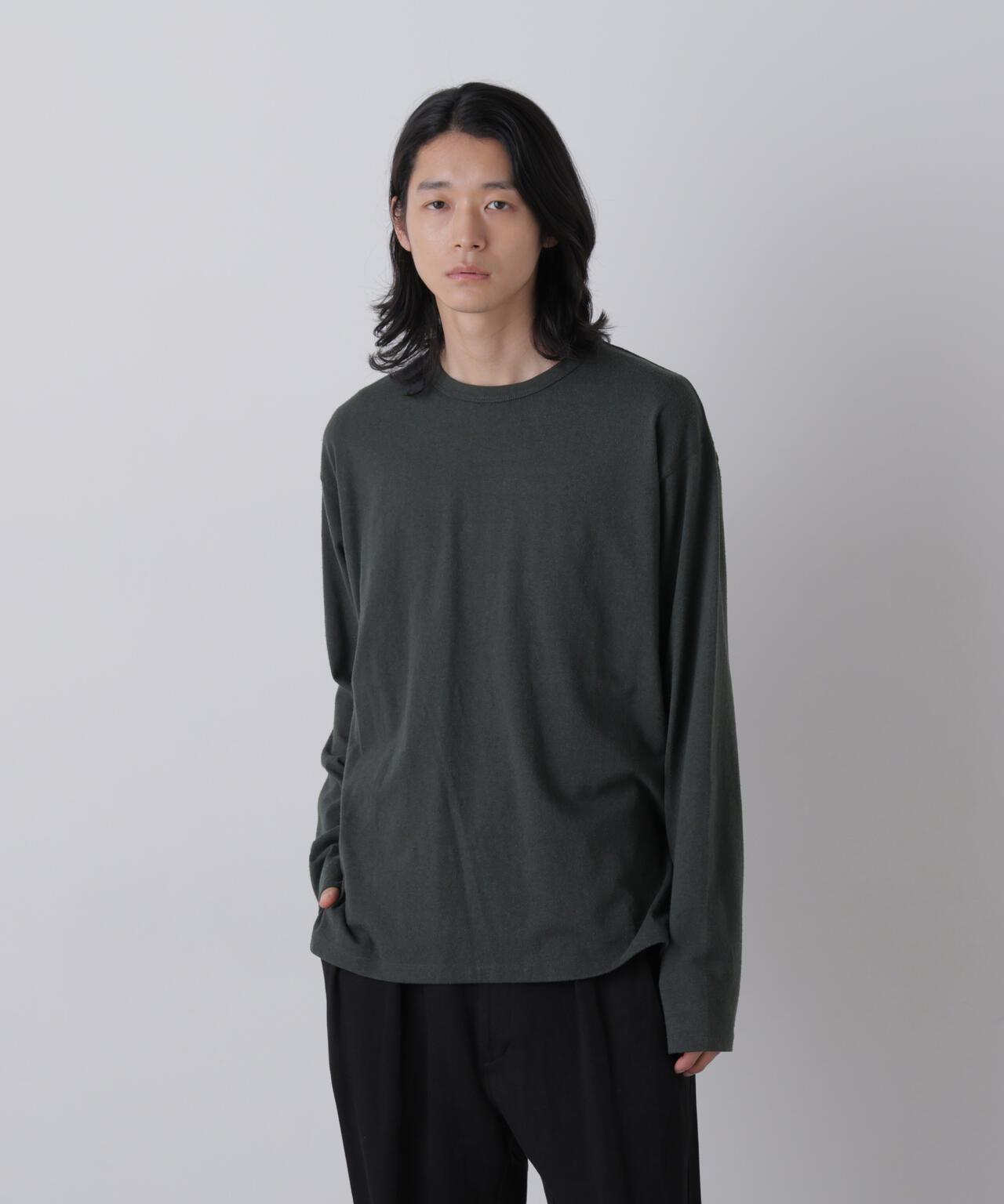 181cm C:84 W:70 H:91 着用サイズ：4