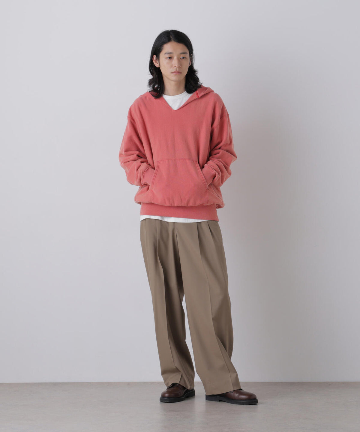 181cm C:84 W:70 H:91 着用サイズ：4