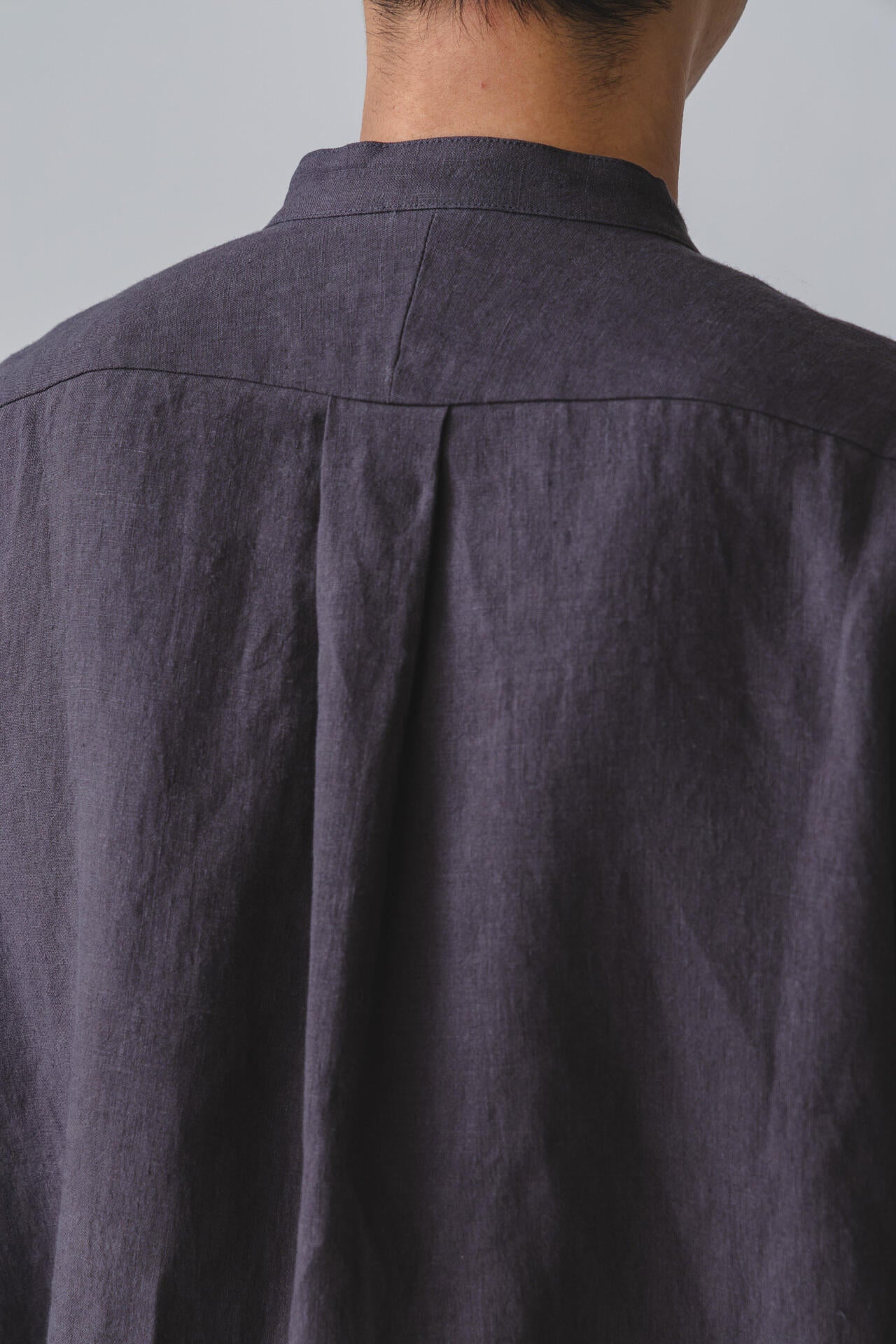 THE LIBRARY / [UNISEX] LINEN SHIRT