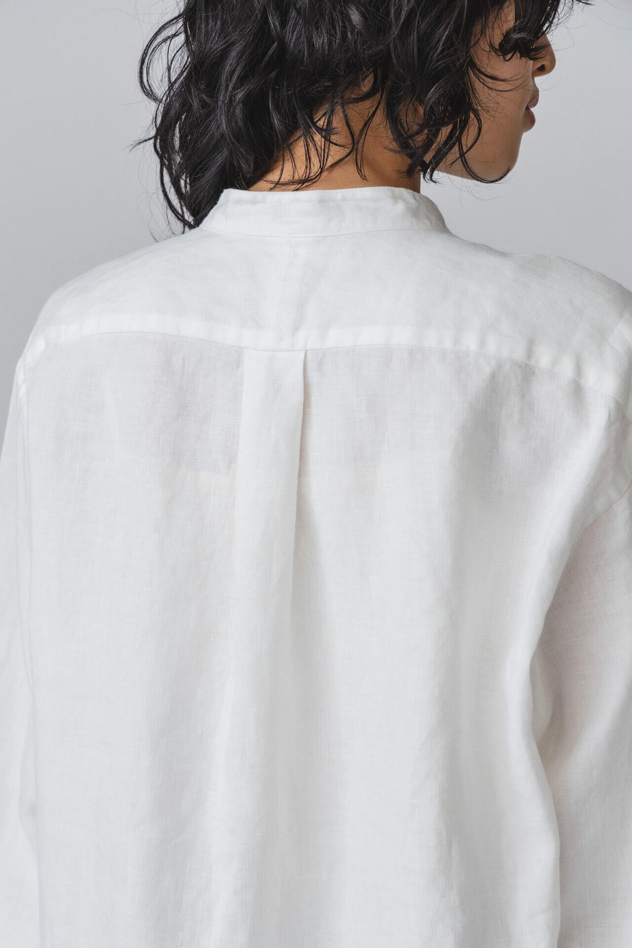 THE LIBRARY / [UNISEX] LINEN SHIRT