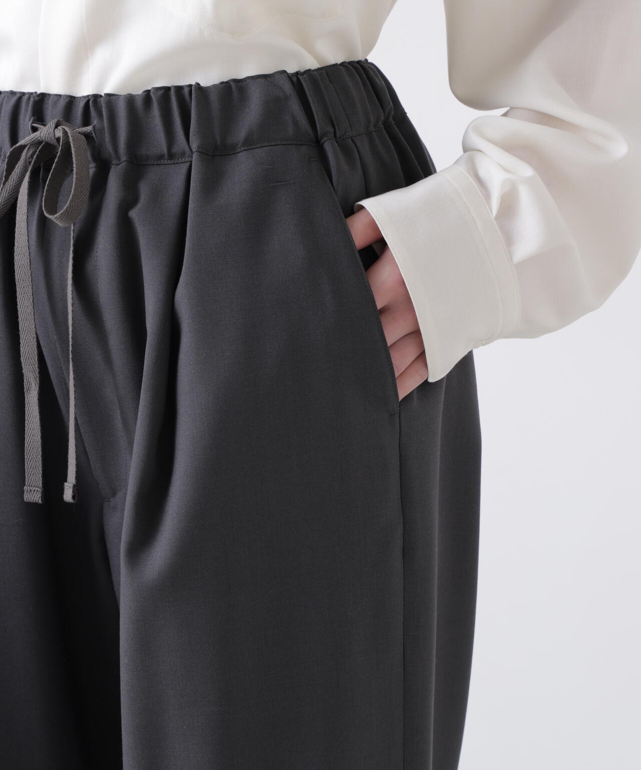 THE LIBRARY / [UNISEX] WOOL TROPICAL EASY TROUSERS