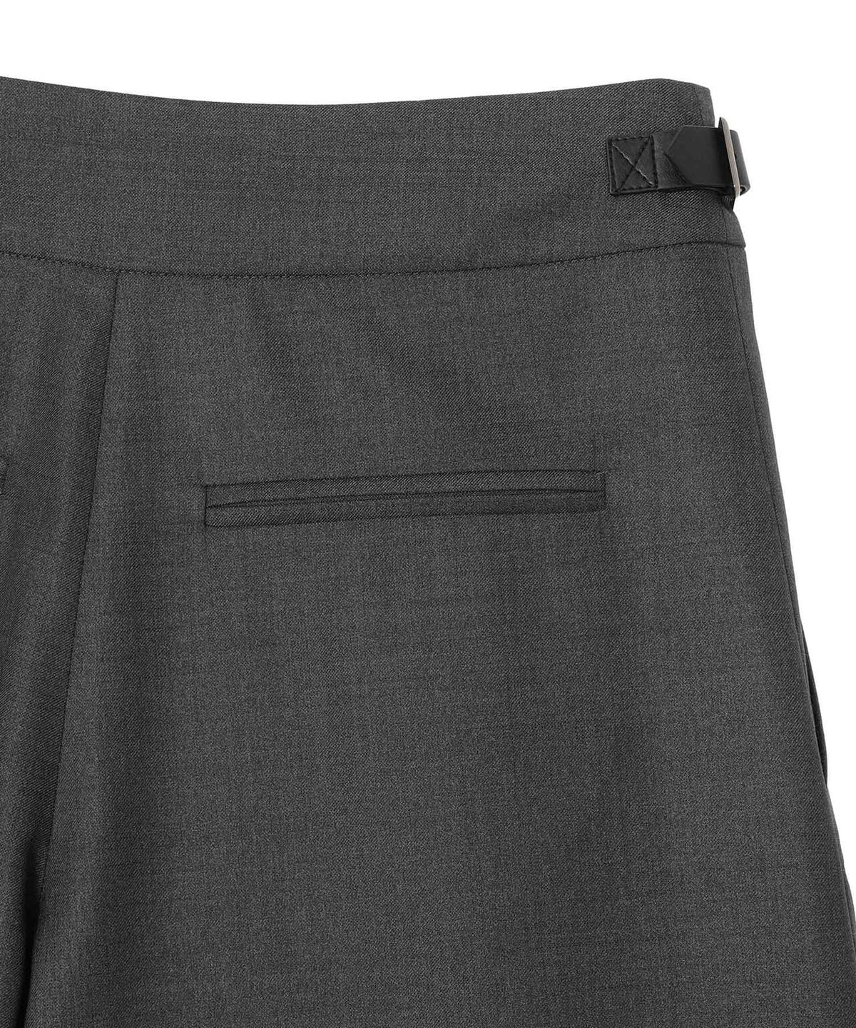 TAILORED SHORTS