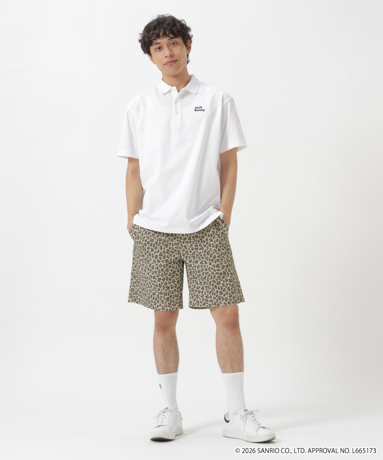 182cm C:84 W:71 H:89 着用サイズ：5