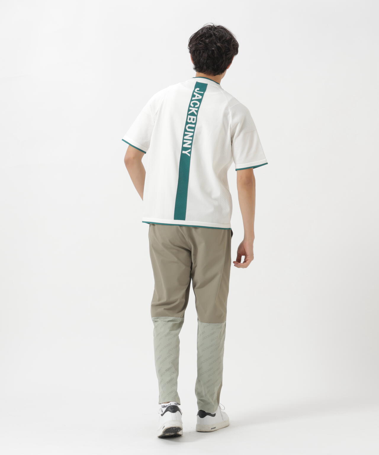 182cm C:84 W:71 H:89 着用サイズ：5