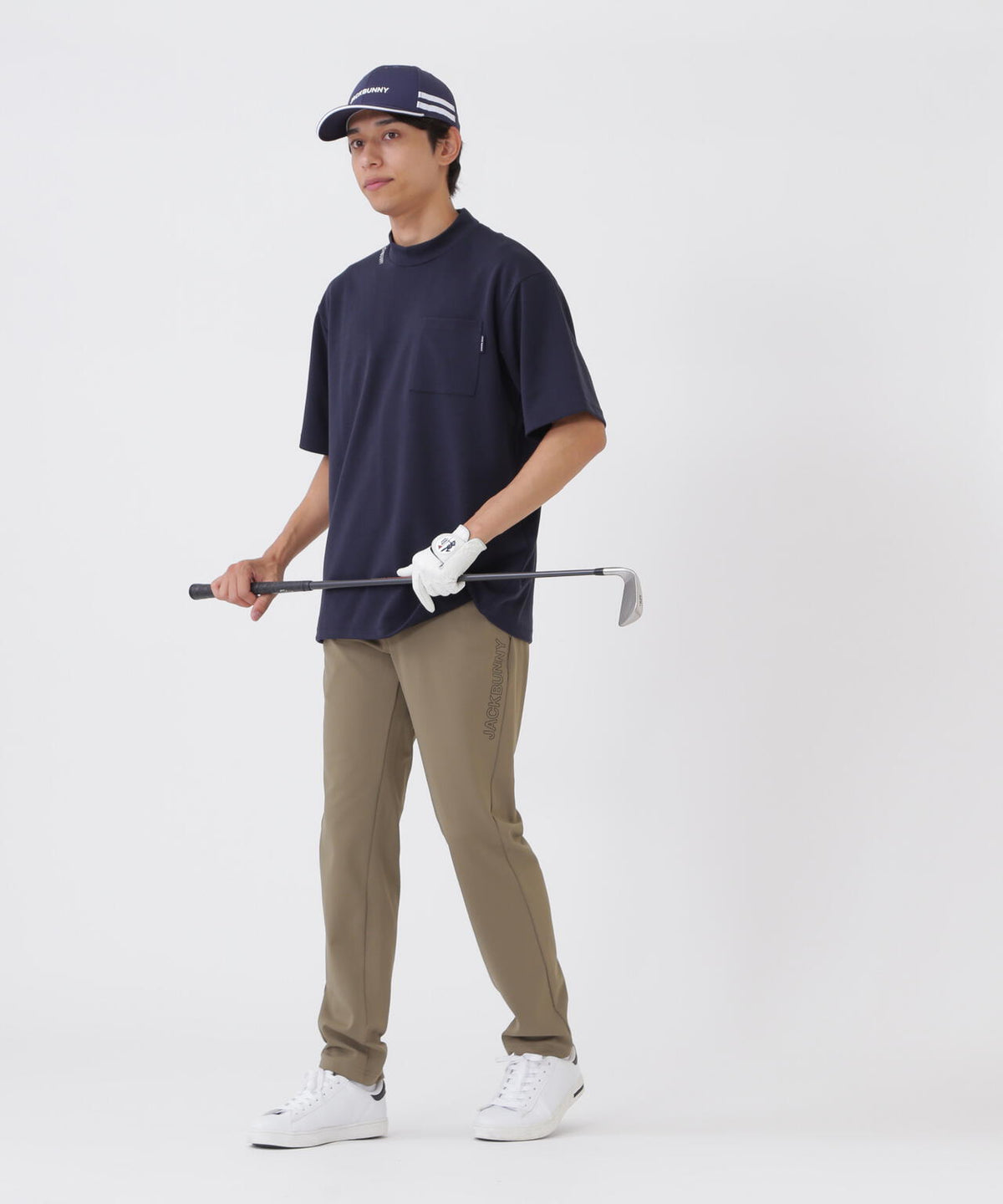 182cm C:84 W:71 H:89 着用サイズ：5