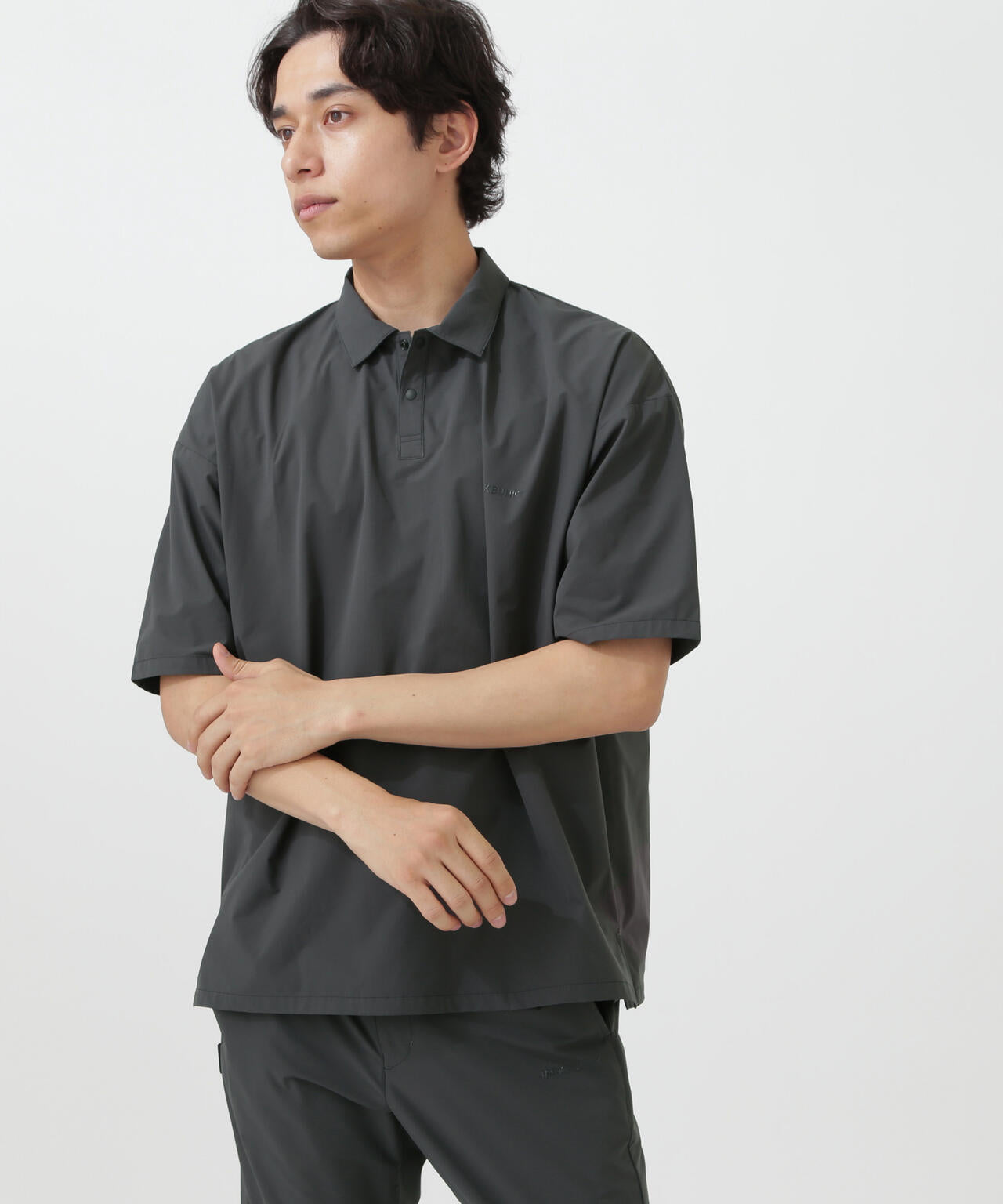 182cm C:84 W:71 H:89 着用サイズ：5