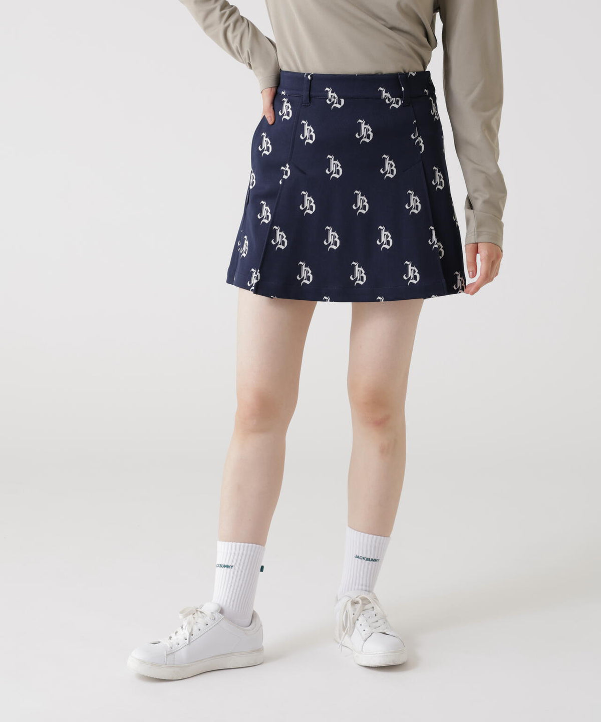 Height:166　B:72 W:62 H:86 着用サイズ：1