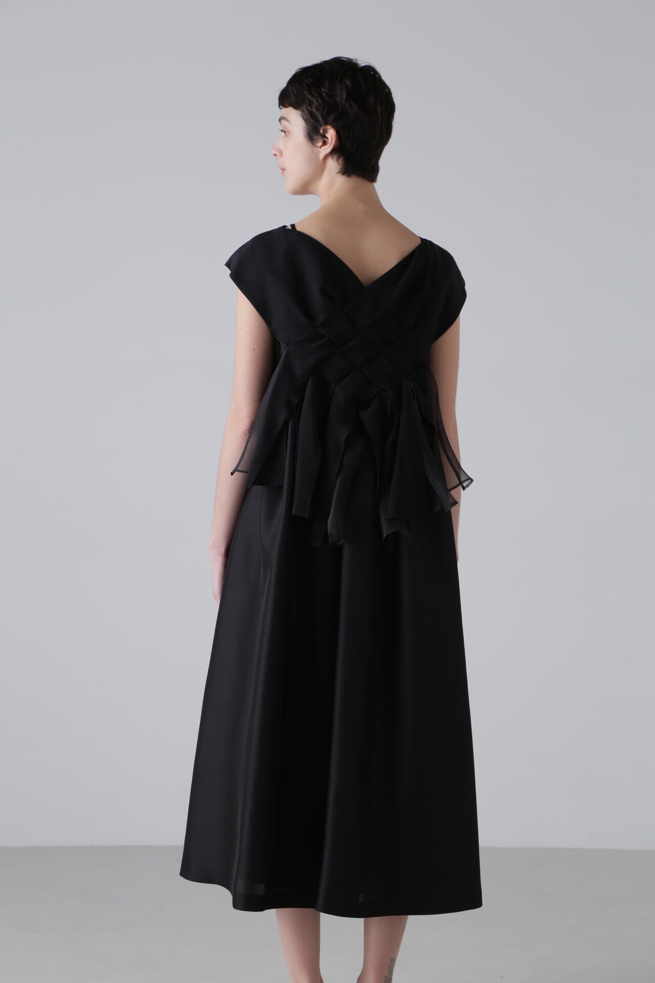 ＜BLACK LABEL＞ シルクタフタワンピース