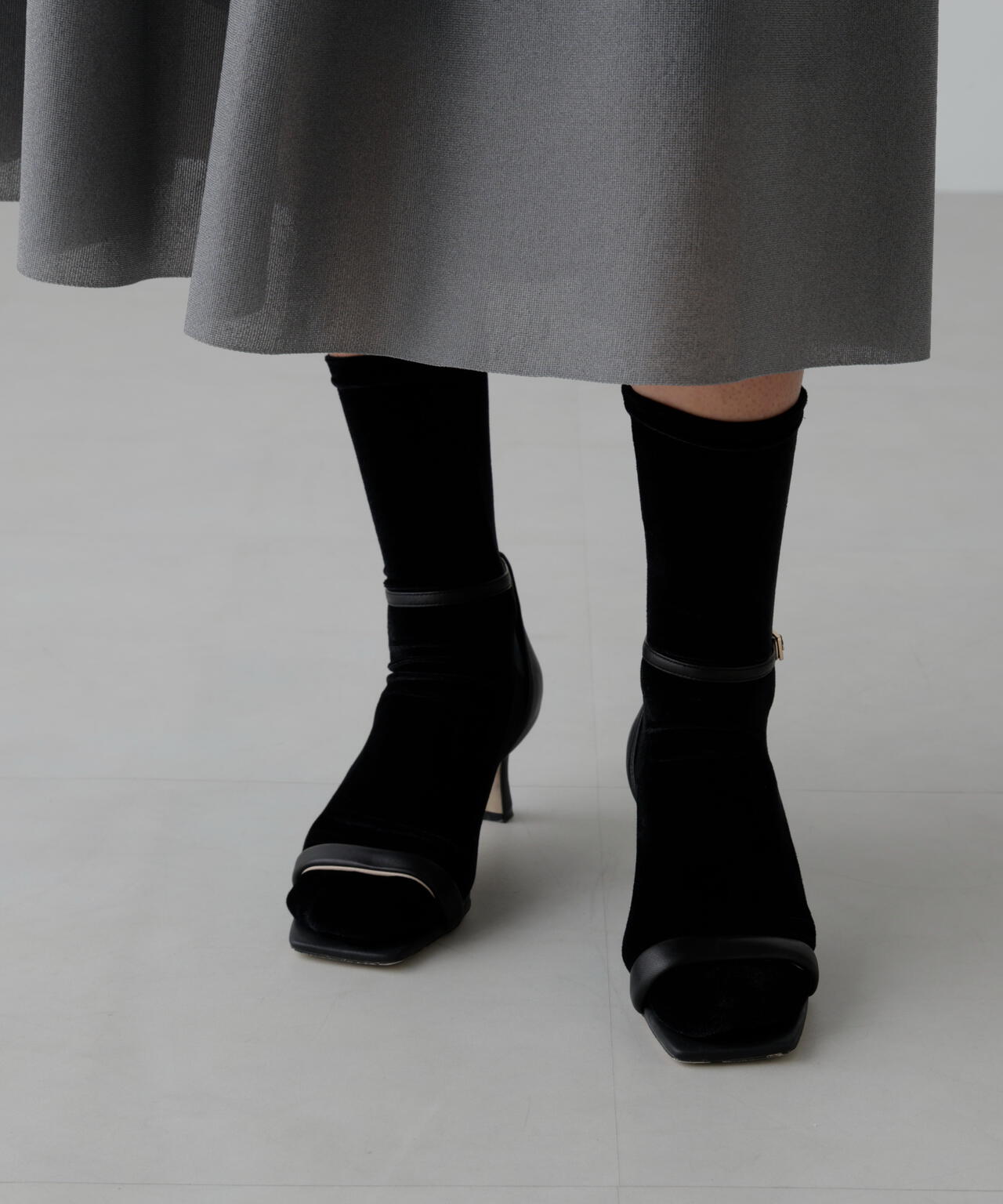 ｐｉｅｄｉ　ｎｕｄｉ　ベルベットソックス