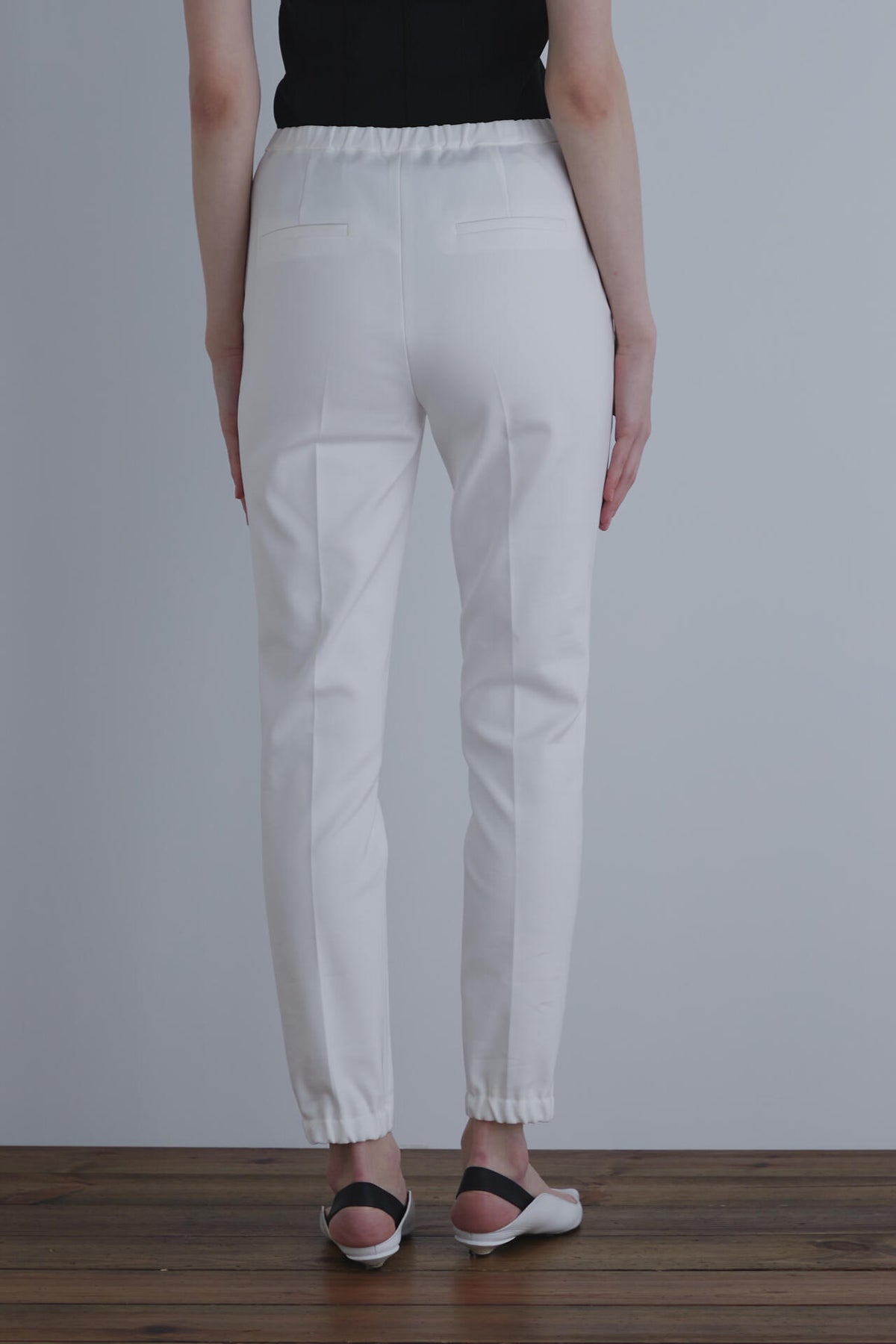 ダブルクロスストレッチテーパードパンツ
