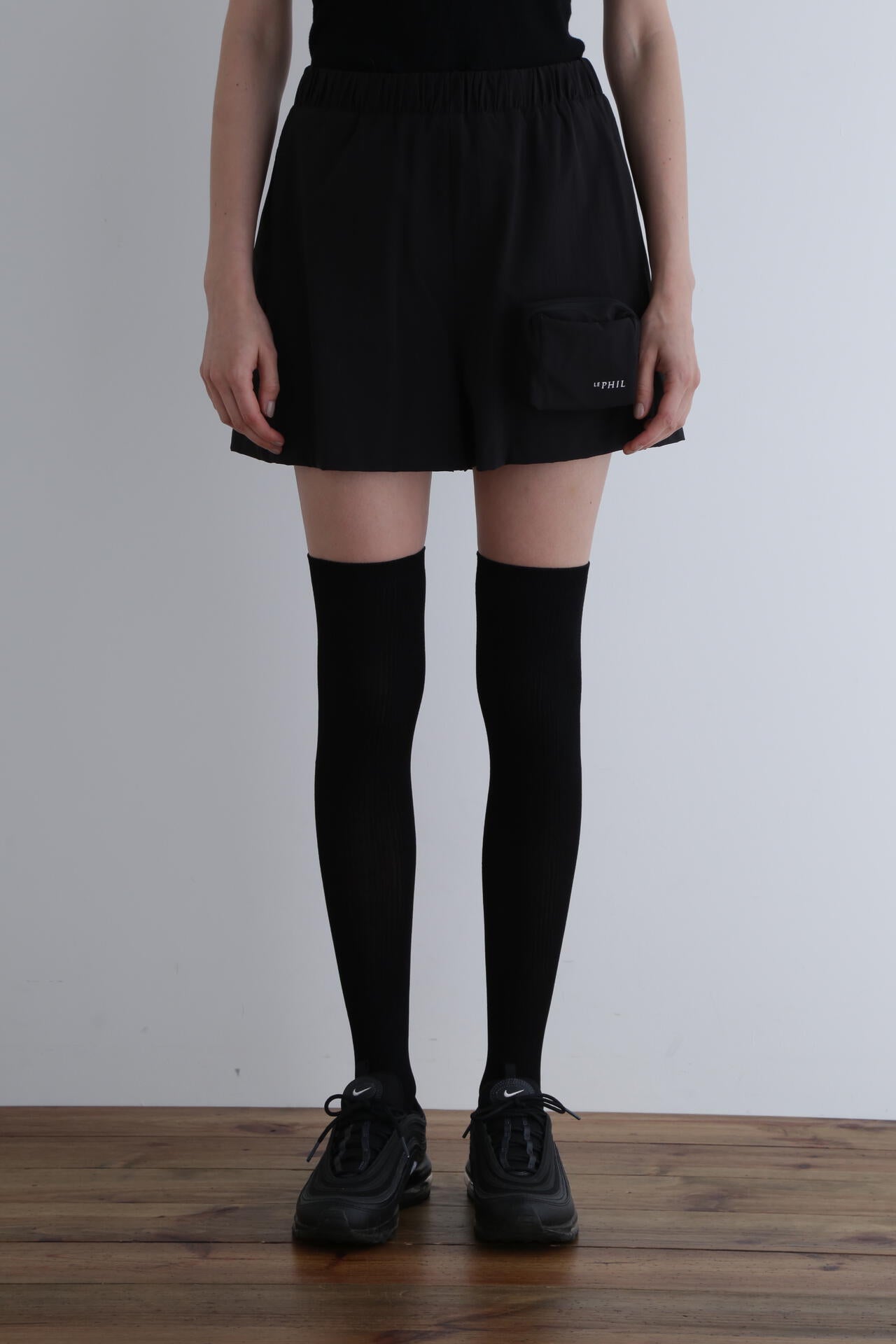《LE PHIL SPORTS》コーデュラショートパンツ