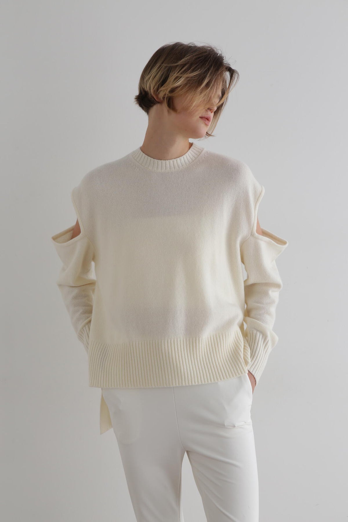 ウールカシミアスリットニット