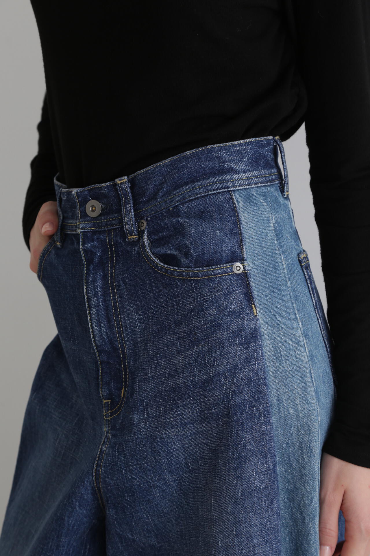 デニムパンツ