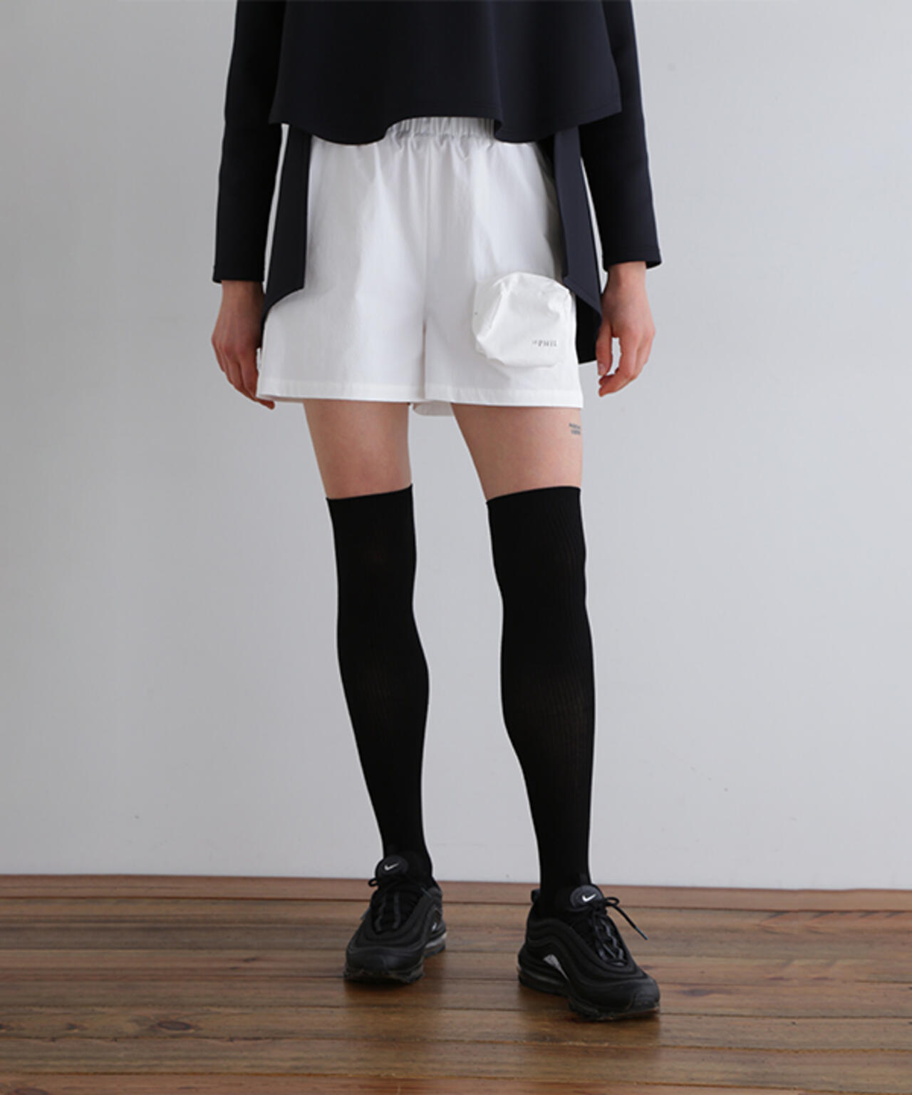 《LE PHIL SPORTS》コーデュラショートパンツ