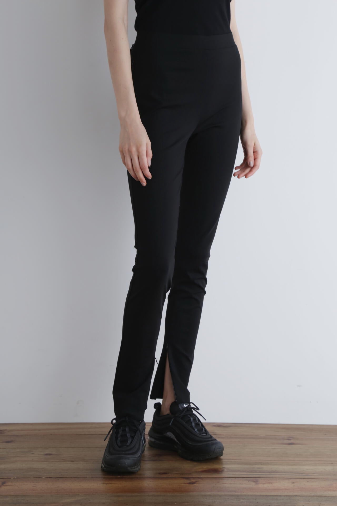 《LE PHIL SPORTS》ハイストレッチレギパンポケット付