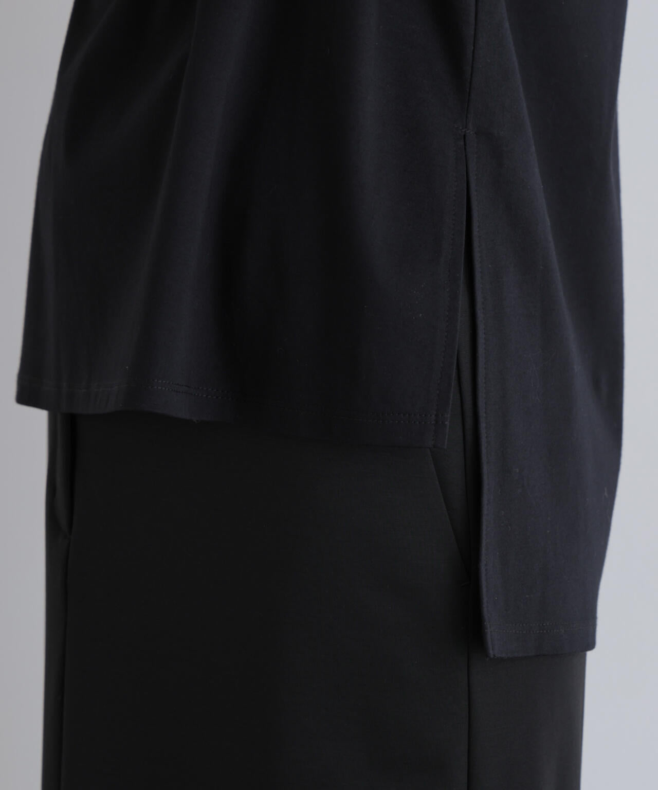 身長176cm B82 W60 H90 着用サイズ：F