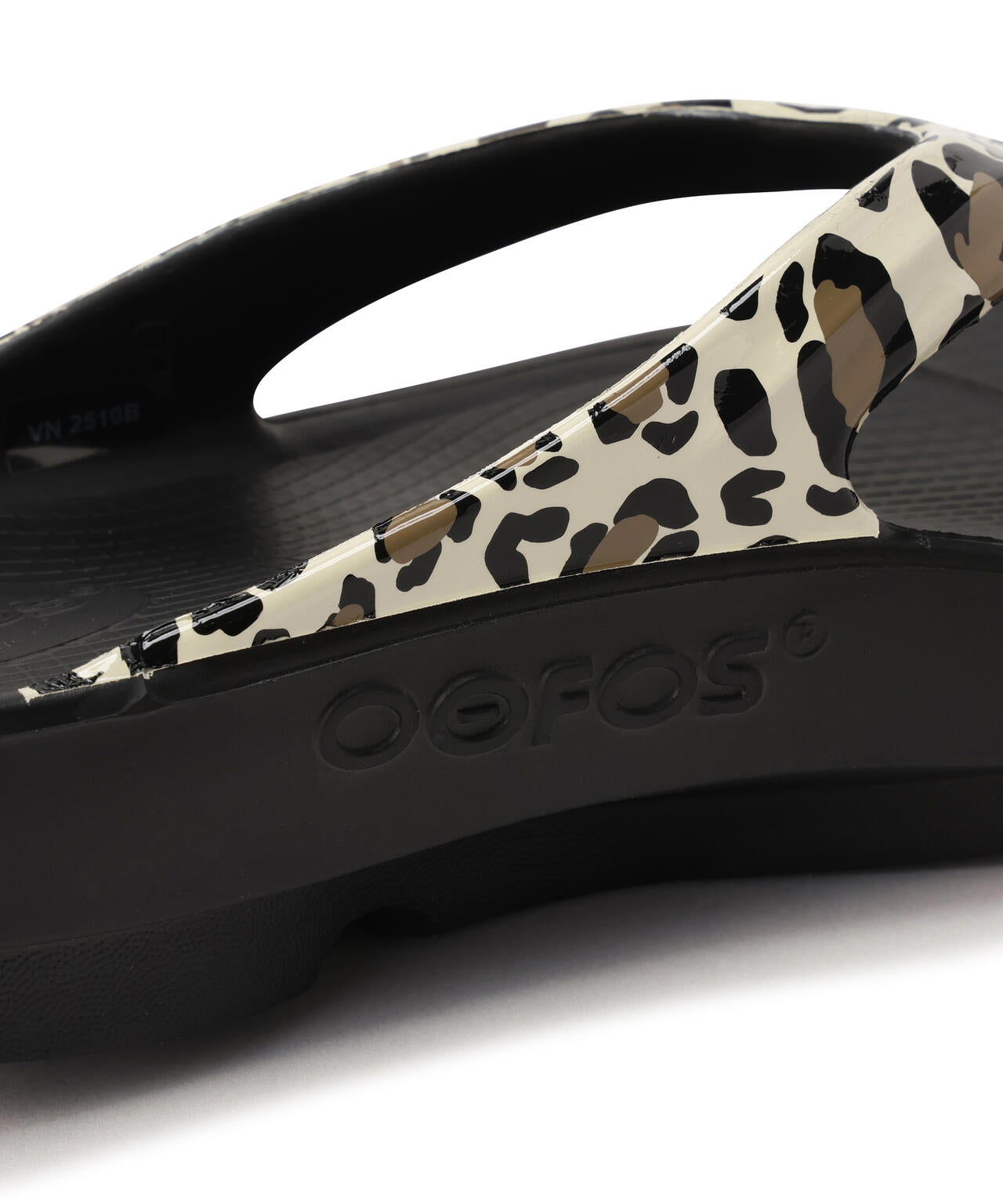 【OOFOS / ウーフォス】OOlala Limited－Leopard2