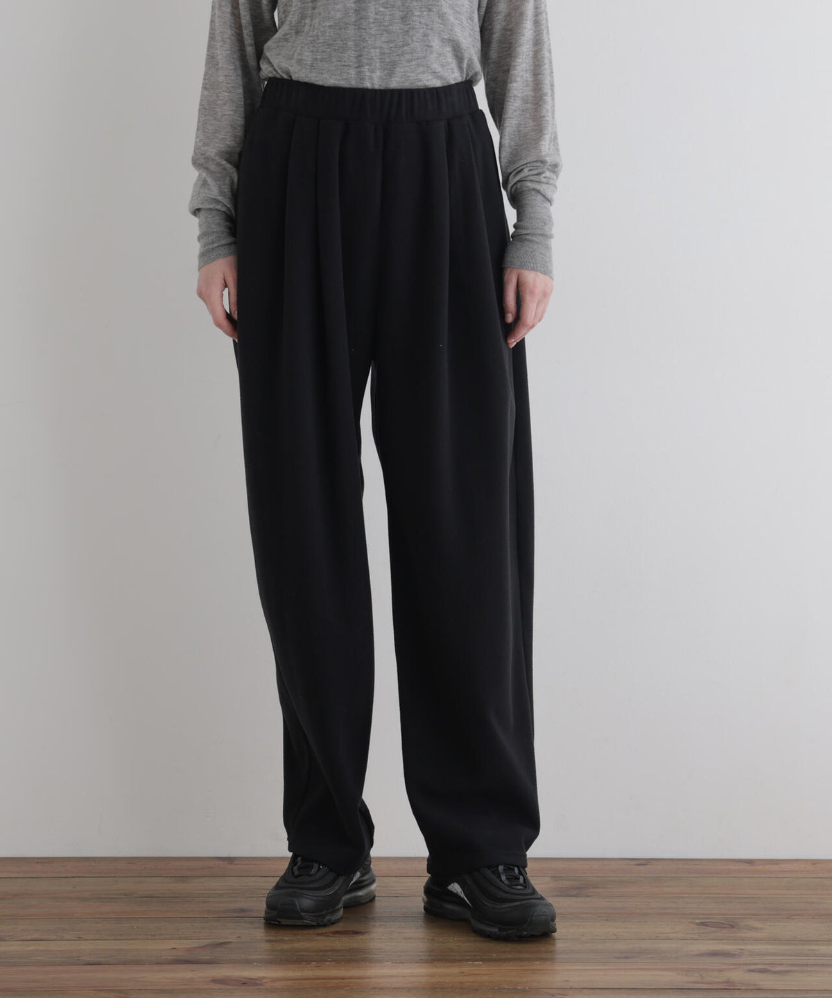 《LE PHIL SPORTS》ポーラテックウィンドプロパンツ