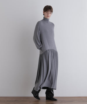 身長173ｃｍ　Ｂ81　Ｗ61　Ｈ89 着用サイズ：F