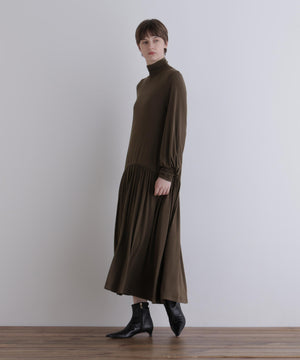 身長173ｃｍ　Ｂ81　Ｗ61　Ｈ89 着用サイズ：F